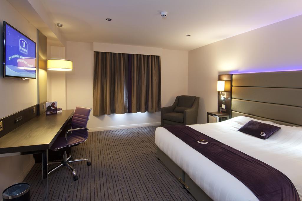 Premier Inn Southampton West Ower Kamer foto
