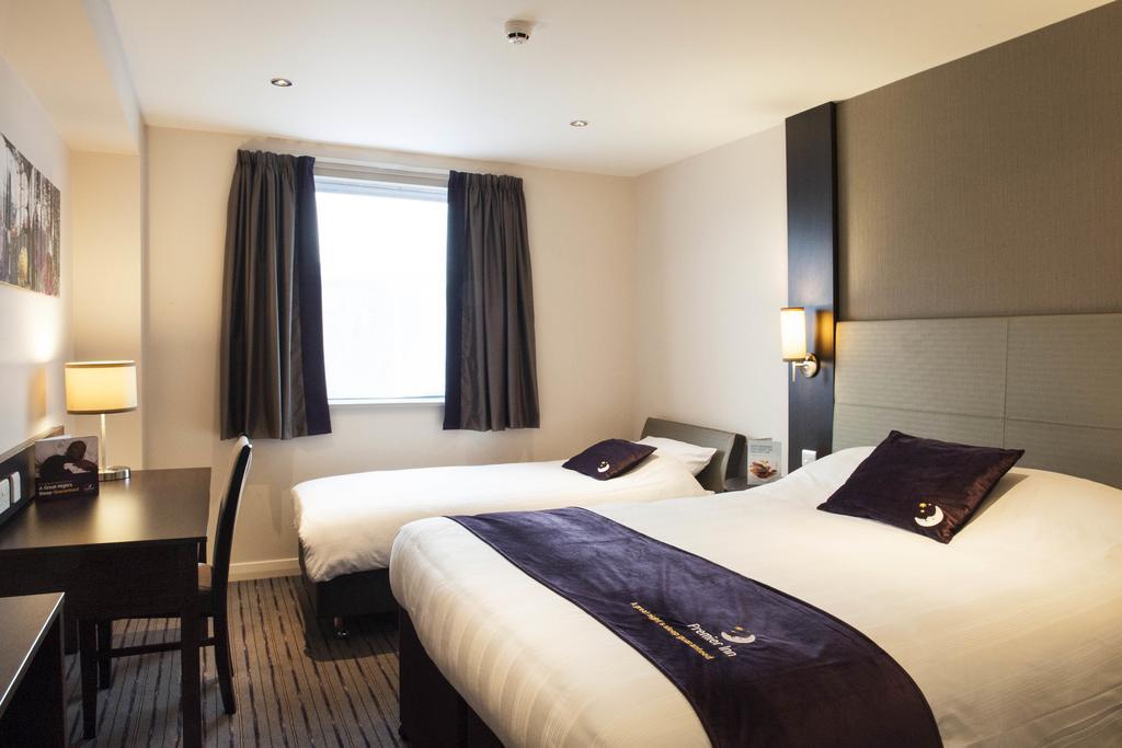 Premier Inn Southampton West Ower Kamer foto
